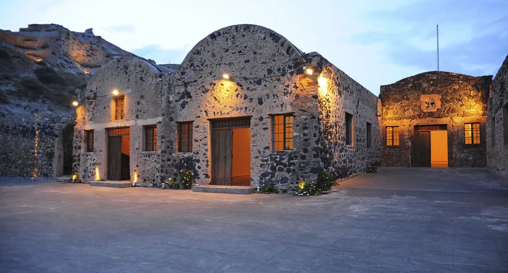 Découvrez le musée de la tomate de Santorin