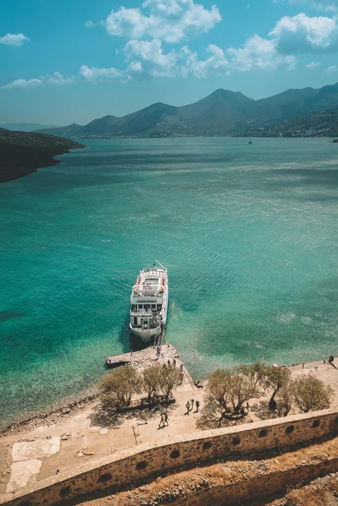 Arrivée sur Spinalonga