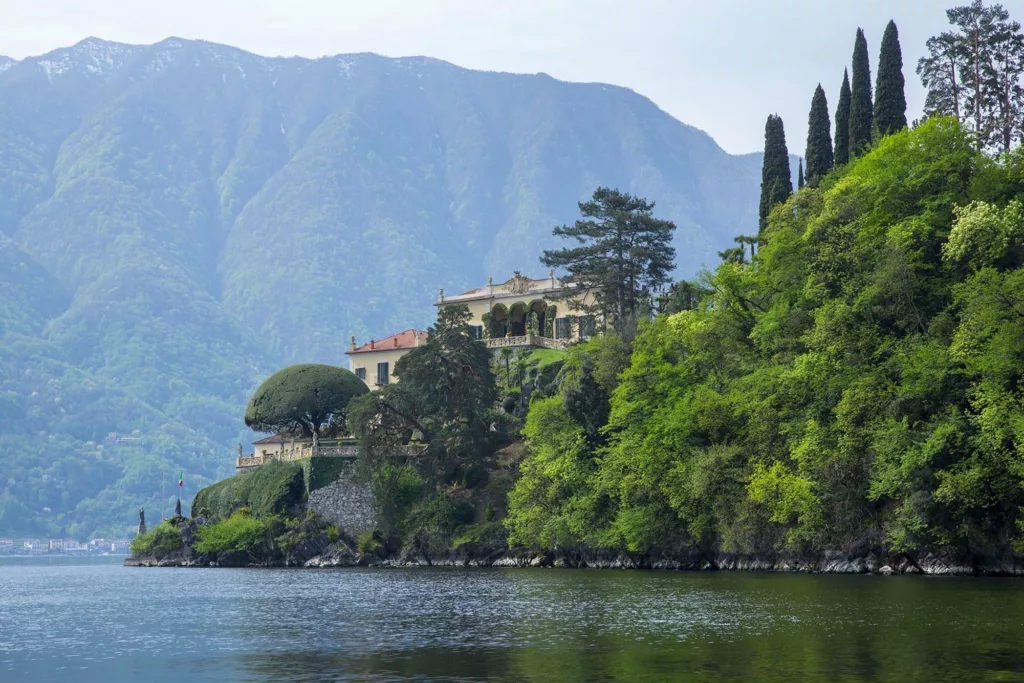 Villa Balbianello vue depuis les eaux du lac de Côme