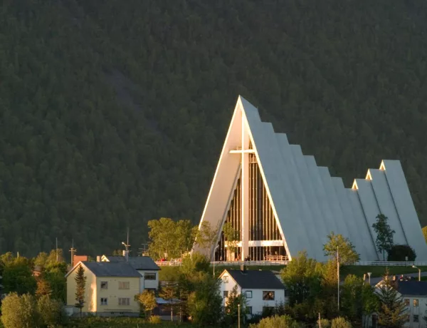 La cathédrale arctique de Tromsø