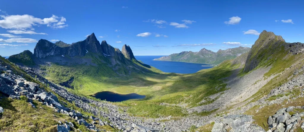 Vue depuis la randonnée de Hesten