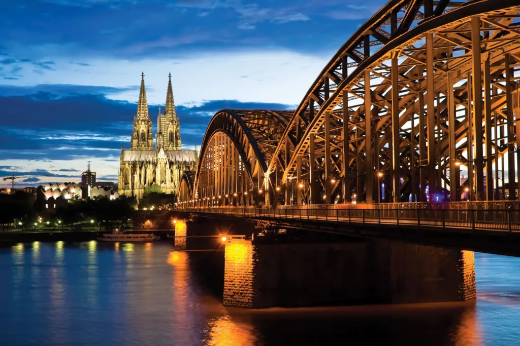 Première étape : la ville de Cologne en Allemagne
