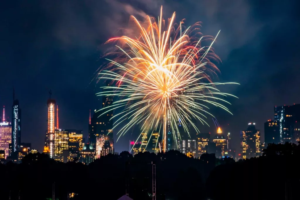 Nouvel An : découvrez les 10 feux d'artifice les plus spectaculaires au  monde - Gala