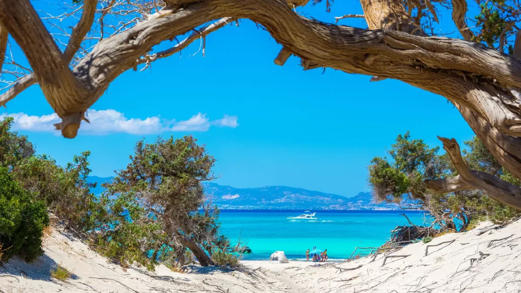 Découvrez l'incroyable ile de Chrissi Island, en Crète