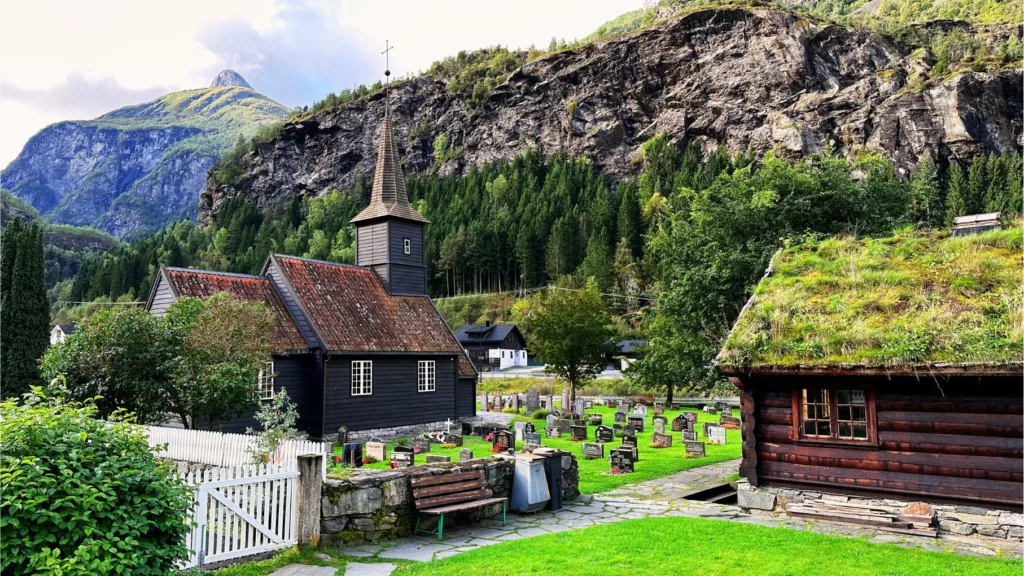 Voir l'église de Flåm