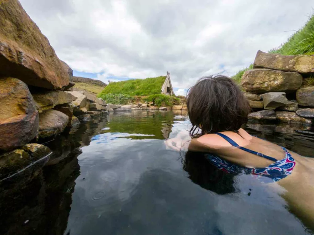 Comment se rendre à Hrunalaug Hot Spring ?