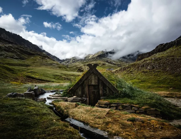 Découvrez les sources d'eau de Hrunalaug en Islande