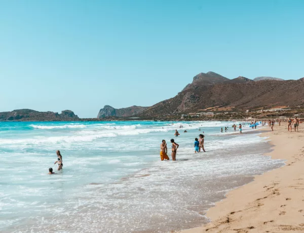 Explorez la plage de Falassarna en Crète