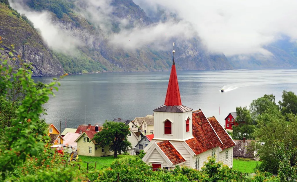 Découvrez la superbe église d'Undredal