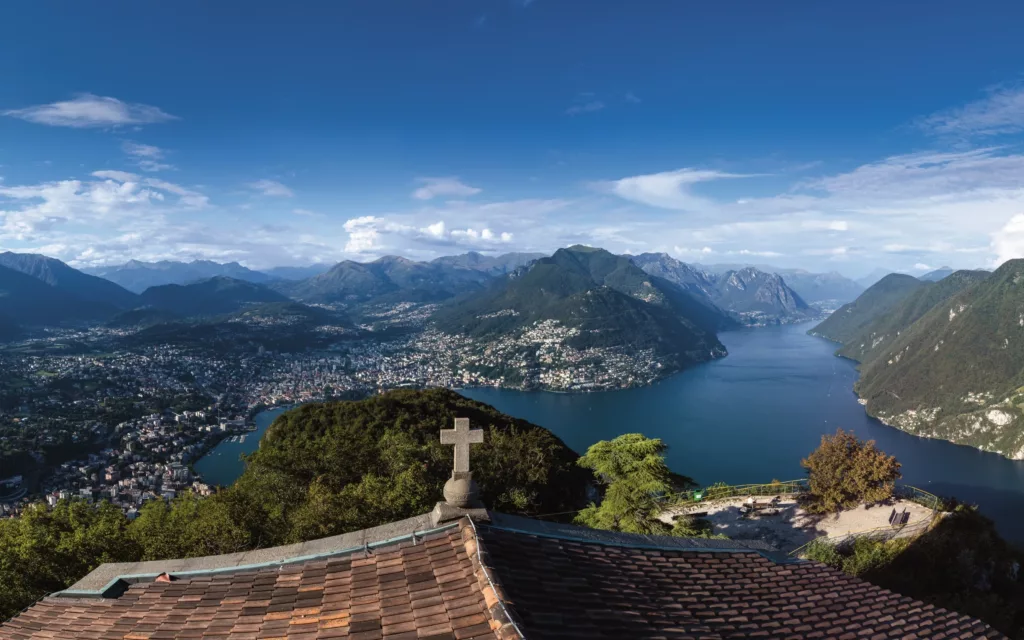 Vue depuis le sommet du Monte San Salvatore