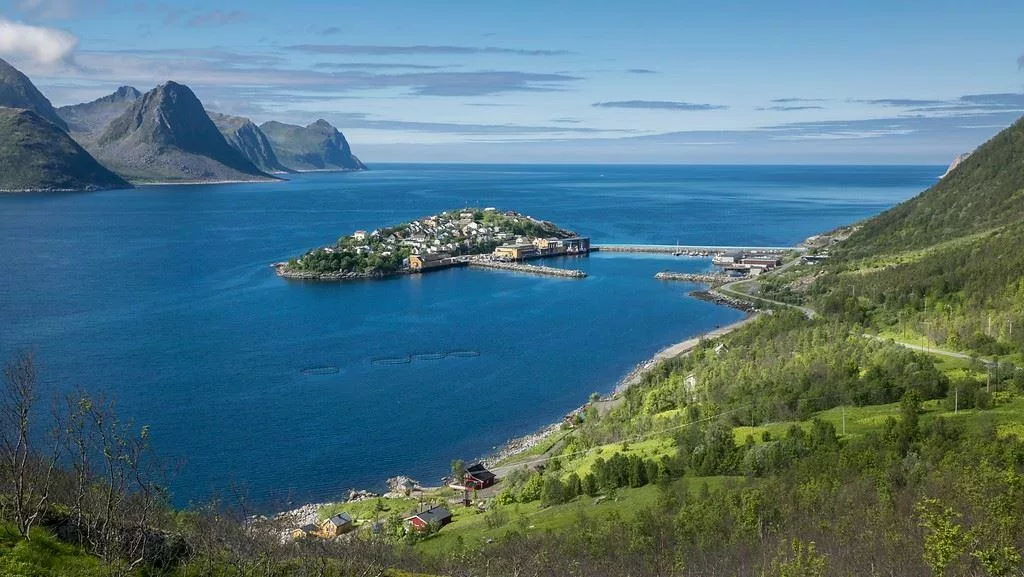 Une route scénique exceptionnelle sur Senja